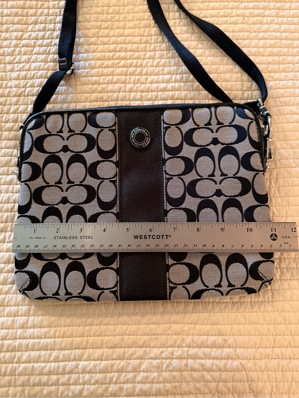 Coach Black and Cream Signature Tote/Ipad Sleeve with Logo Grommet - Picture 4 of 6